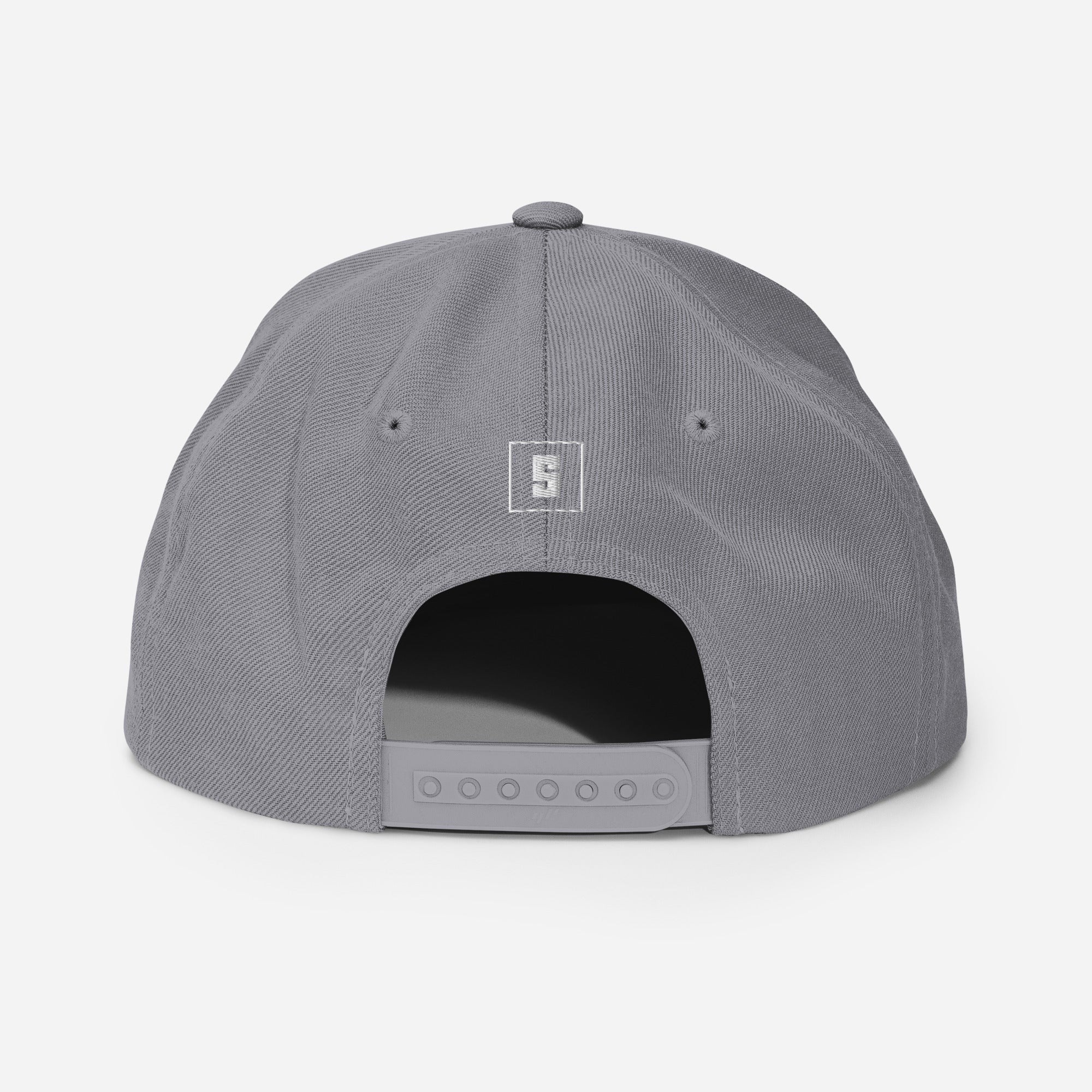 Silver snapback cap with ARGENTINA GREAT SINCE 1816 embroidery